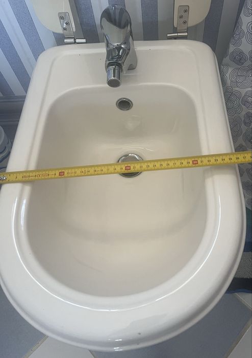 Bidé de marca indusa