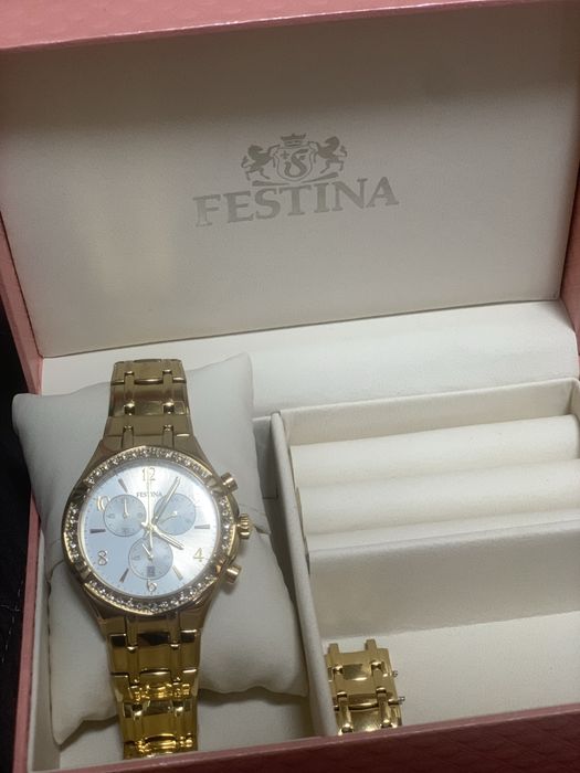 Годинник Festina F20395/1