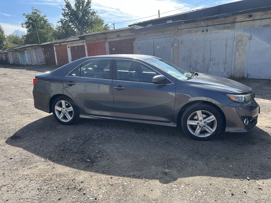 Продам  Toyota Camry 50