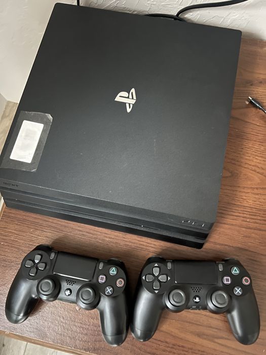 Playstation 4 pro 1 tb