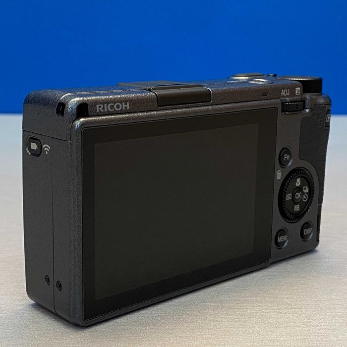 RICOH GR III (24.2MP) - Street Edition - NOVA - 3 ANOS DE GARANTIA