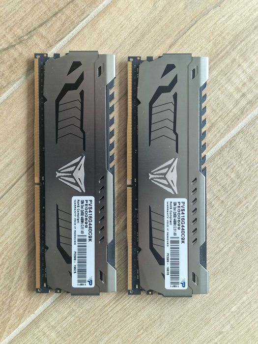 RAM DDR4 Patriot Viper Steel 16 GB 2x8 GB 4400 CL19