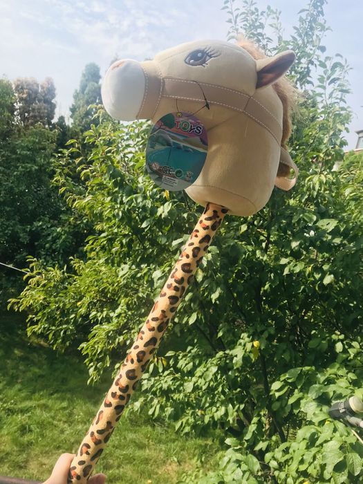 Koń na patyku hapy  horse