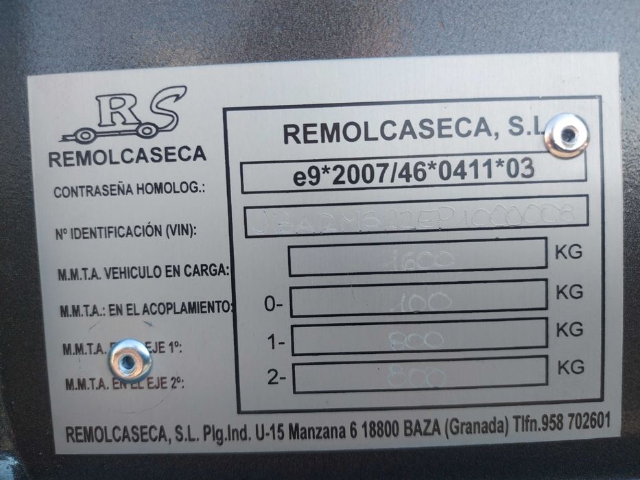 Reboque 2 eixos com travão