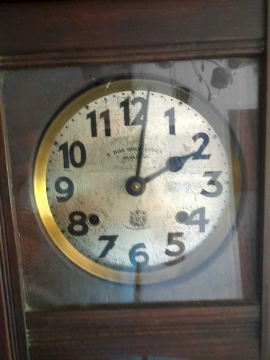 Relogio de parede muito antigo