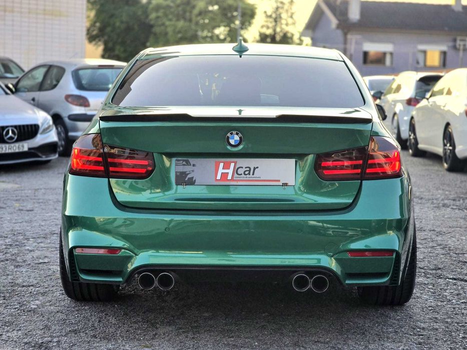 Bmw 318D F30 Pack M 2.0 (Look M3 CS)