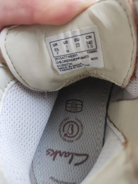 Дитяче взуття, черевички осіннь- весна Clarks 23 розмір.