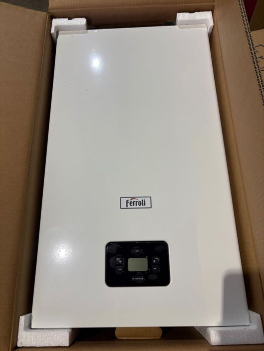 Котел турбований газовий 24 кВт Ferroli