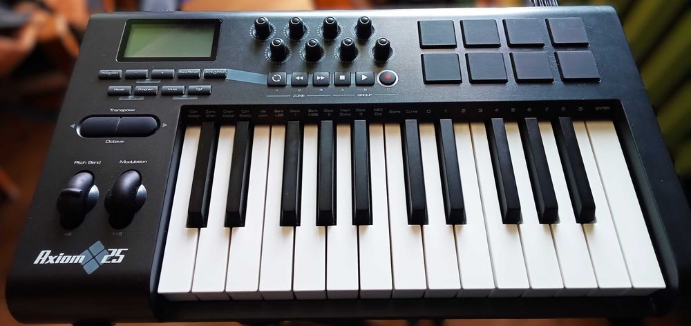 M-Audio Axiom 25 – półważona klawiatura z aftertouch - sterująca MIDI