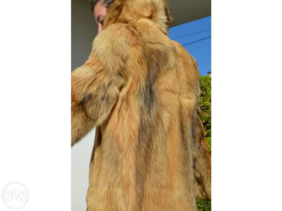 Casaco de pele de lobo