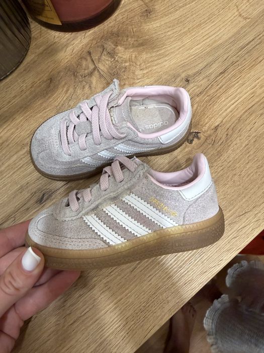 Кросівки адідас spezial 21 розмір