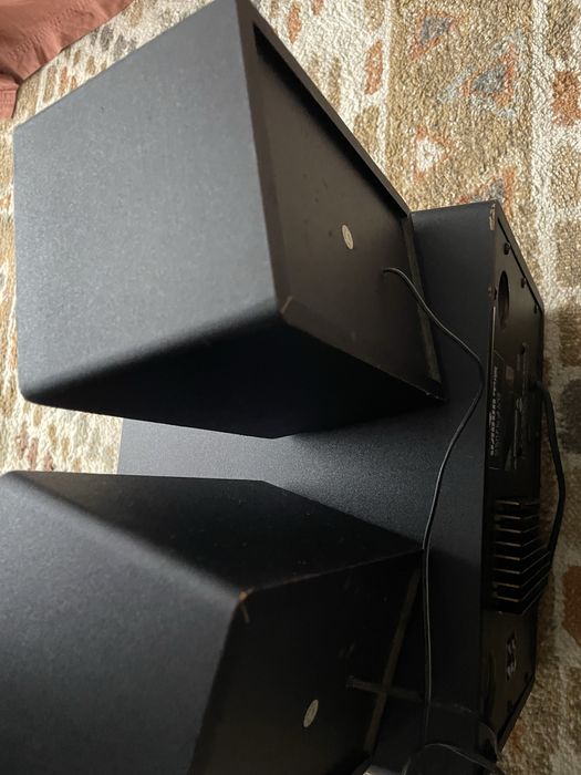 Sistema de som duplo bass