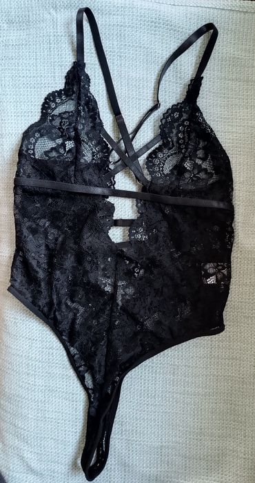 Еротичне боді, колготи, трусики з доступом