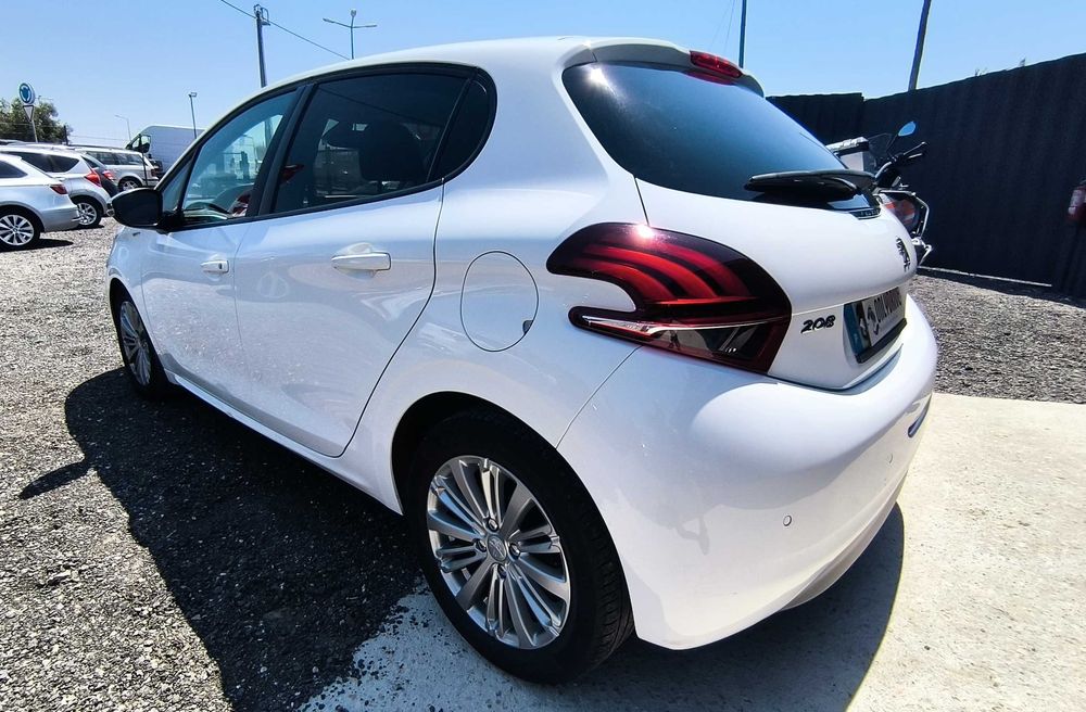 Peugeot 208 1.6 HDi Style Nacional