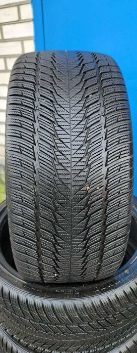 Goauto шини зима Superia 235 35 r19 Рік 2020 7мм купити Київ