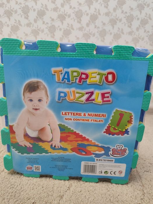 Продам Развивающий игровой коврик пазлы.