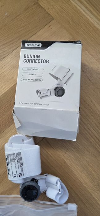Korektor do haluksów.