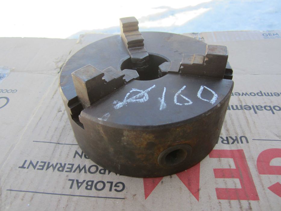 Патрон токарный  160  мм , планшайба 200 мм