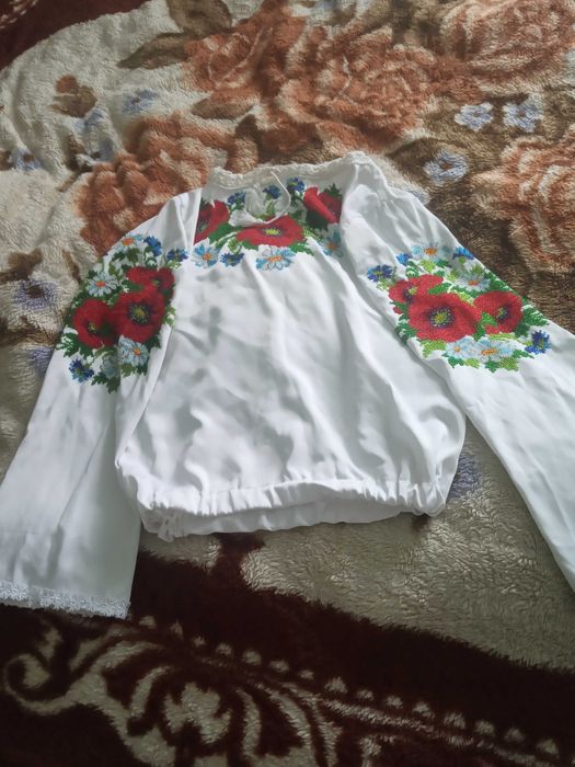 Продам вишиті сорочки