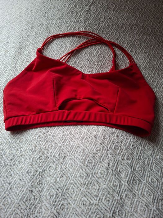 Czerwony strój do pole dance