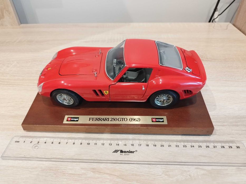 Ferrari 250GTO Burago 1:18