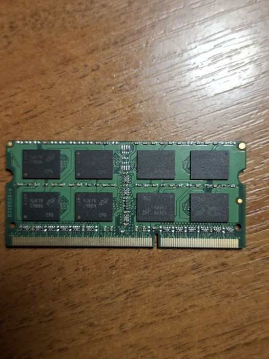 Оперативна пам'ять  для ноутбука Crucial DDR3