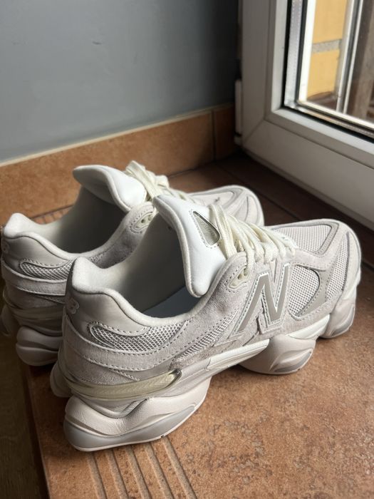 New Balance 9060 Light Beige Grey