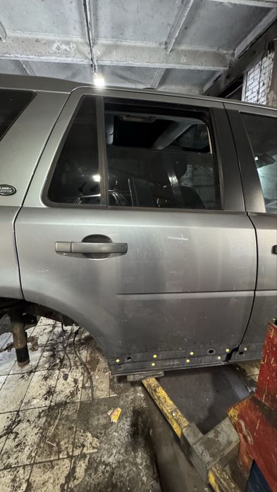 Задня права дверка Land Rover Freelander 2 usa