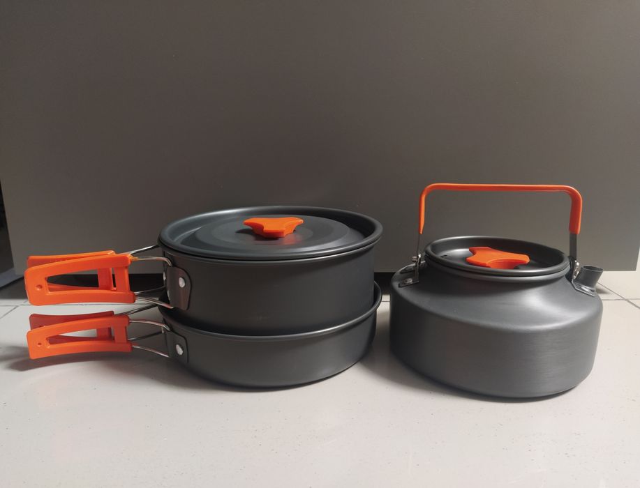 Туристичний посуд