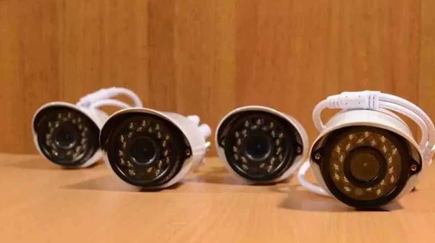 Комплект відеоспостереження на 4 камери 3Мп набір камер провідний