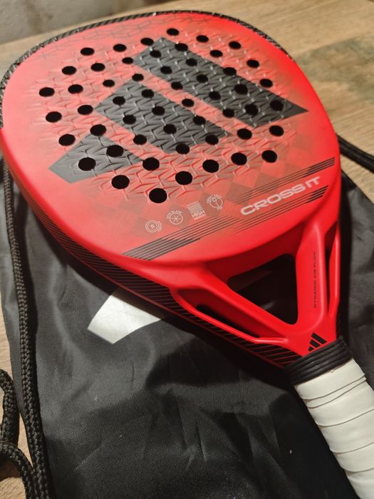 Raquete Adidas Cross iT 2024//Raquete de padel Volt 900