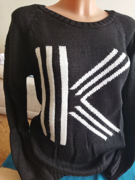 Sweter czarny Nowy UNI