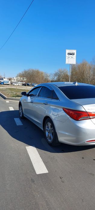 Продам сонату на газу