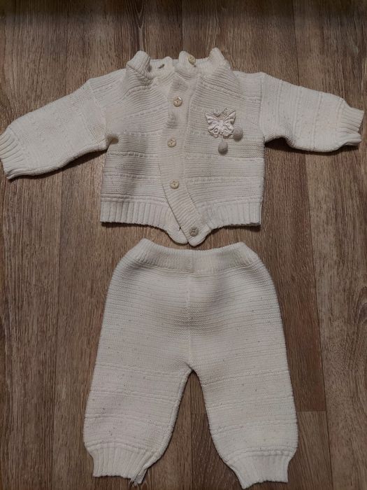 Продам набор вещей для девочки