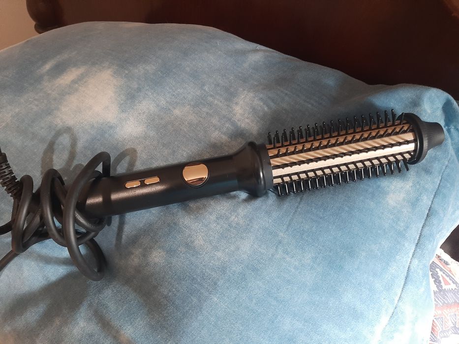 Curling iron brush