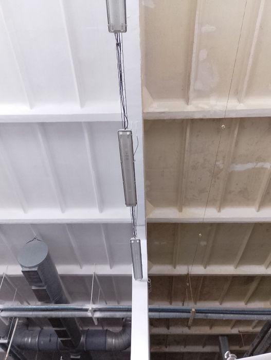 Фарбування приміщень, фасадів, парканів, без повітряною станцією.