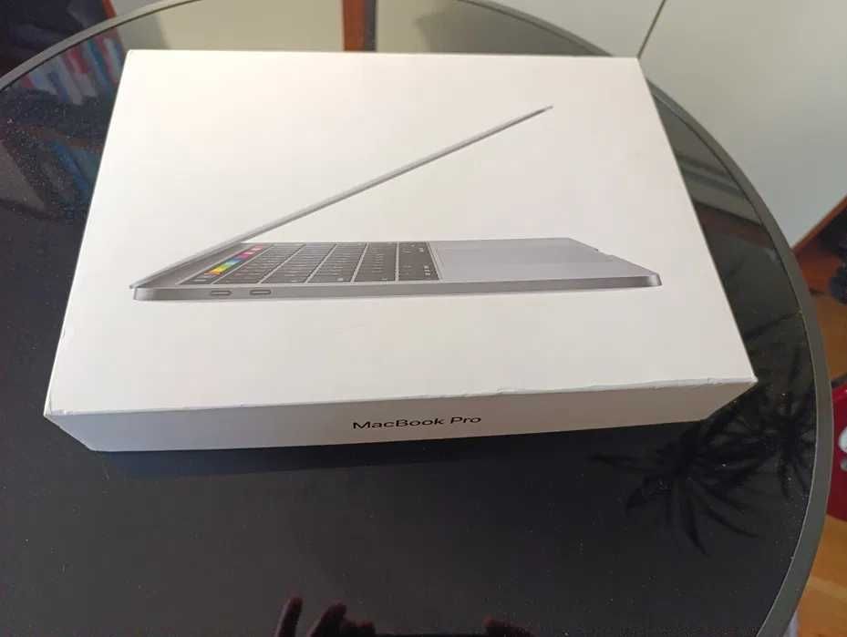 Macbook Pro 13” 2020 Bateria 95% Custou 1600€