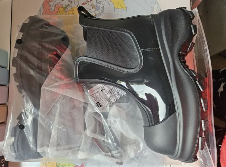 резинові сапоги чорні/ гумові чоботи (не zara, не hunter)