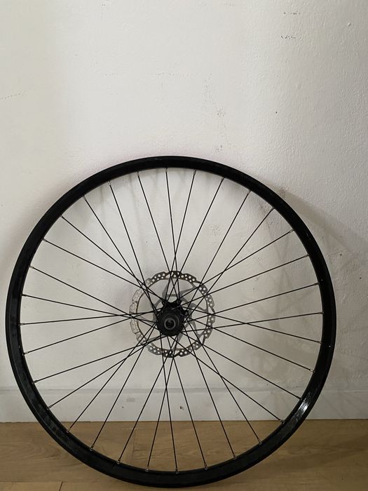 Vendo roda aro 29 dianteira