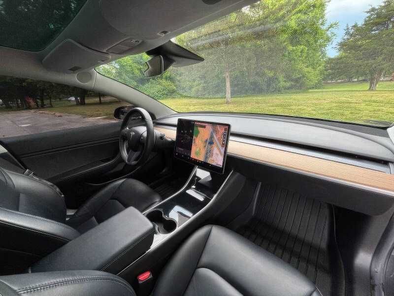 2019 Tesla Model 3 Standard Range Plus