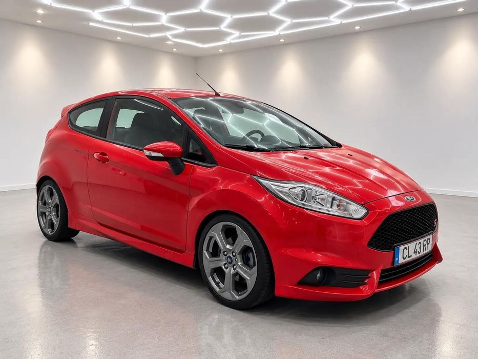 Ford Fiesta 1.6 EcoBoost c/ Pack Pele Desportiva ST