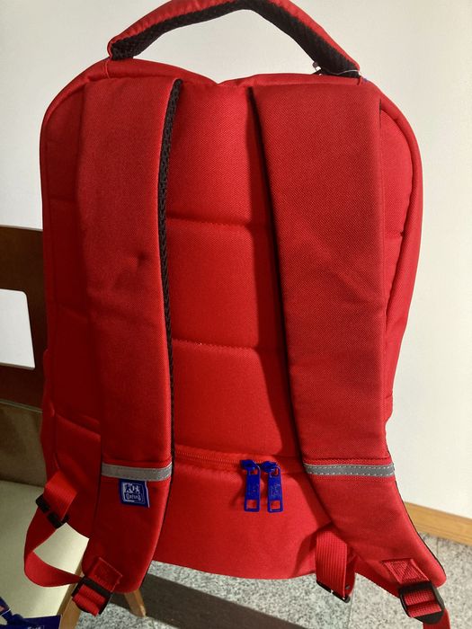 Mochila vermelha Oxford