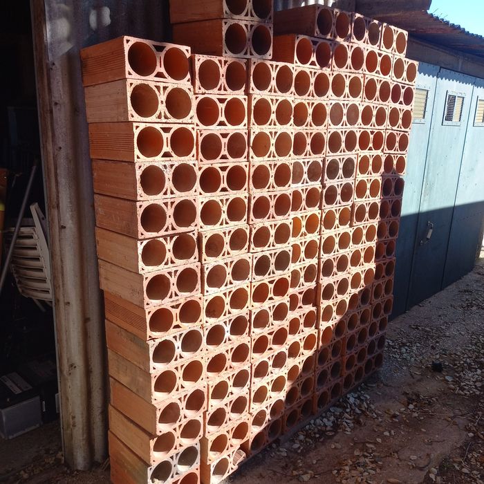 Garrafeira dupla redonda