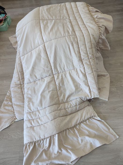 Edredom de casal beje