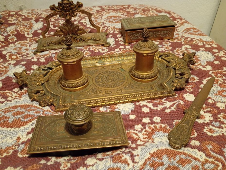 Antigo Conjunto de Escritório Antigo