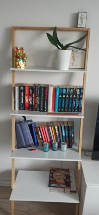 Stojaca pólka ( bez wiercenia)