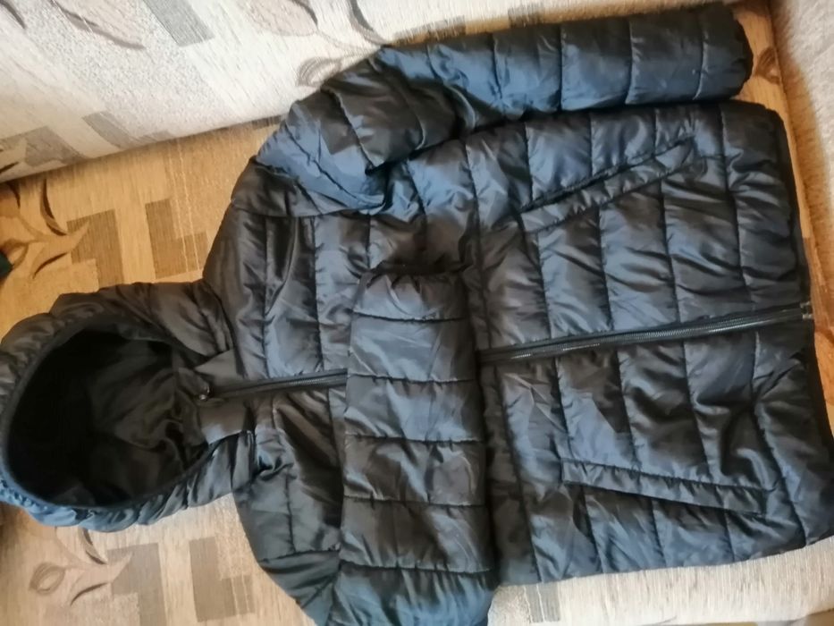 Czarna kurtka pikowana dla chłopca