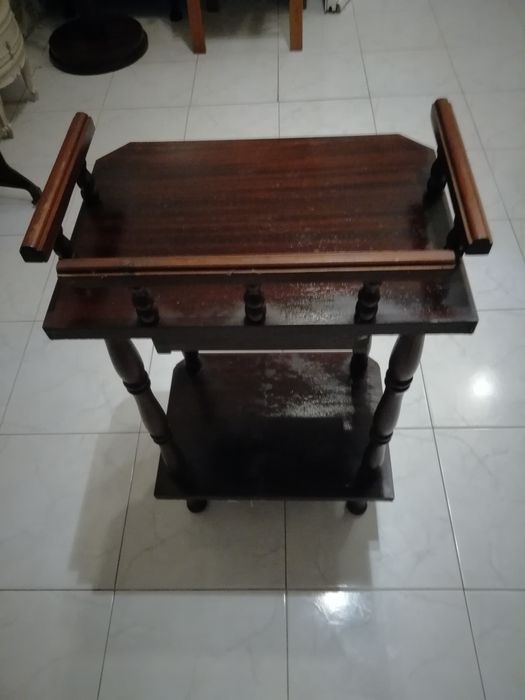 Mesa Antiga Pequena  Bonita