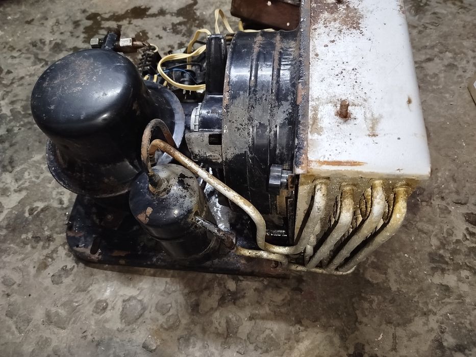 Компрессор холодильника