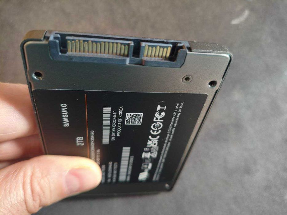 SSD Samsung 870 QVO 2TB – Como Novo (100% Saúde / Apenas 100h)